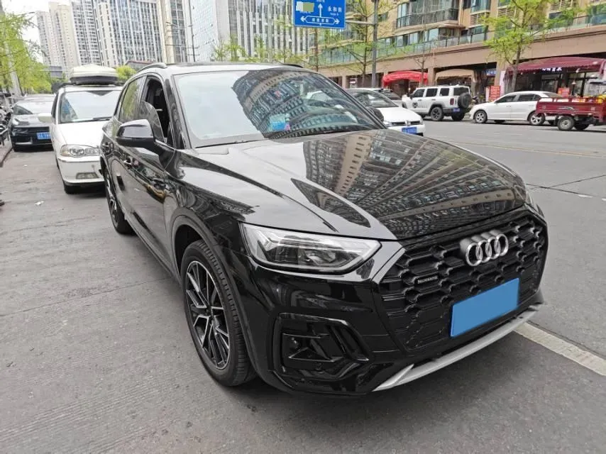 2023 Audi Q5L 2.0T 245HP L4 7DCT,autocango,china used car exporter,china ev exporter,chinese used car exporter,chinese used ev exporter