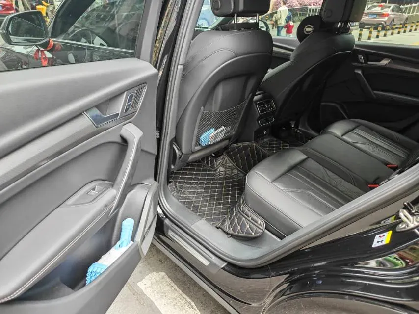 2023 Audi Q5L 2.0T 245HP L4 7DCT,autocango,china used car exporter,china ev exporter,chinese used car exporter,chinese used ev exporter