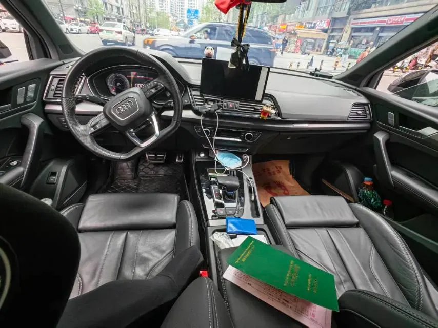 2023 Audi Q5L 2.0T 245HP L4 7DCT,autocango,china used car exporter,china ev exporter,chinese used car exporter,chinese used ev exporter