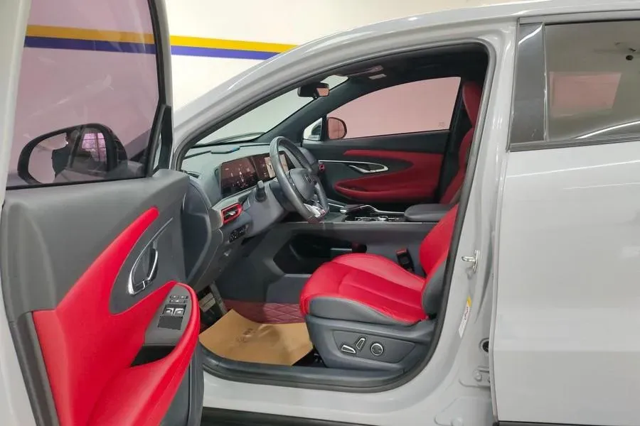 2020 ChangAn UNI-T 1.5T 180HP L4 7DCT,autocango,china used car exporter,china ev exporter,chinese used car exporter,chinese used ev exporter