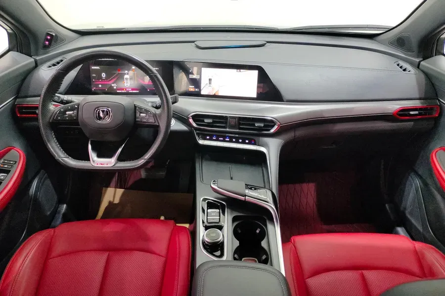 2020 ChangAn UNI-T 1.5T 180HP L4 7DCT,autocango,china used car exporter,china ev exporter,chinese used car exporter,chinese used ev exporter