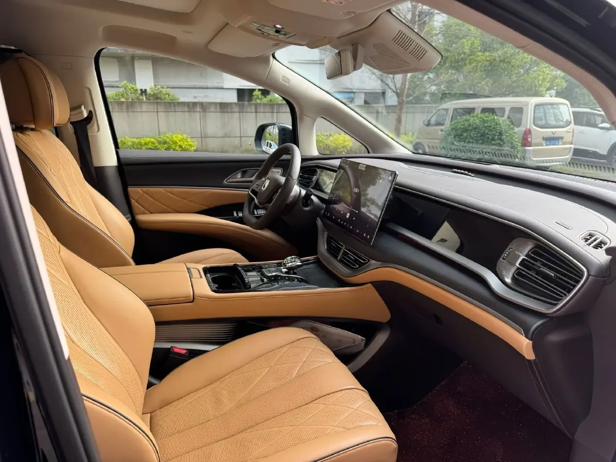 2024 Denza D9 1.5T 139HP L4 E-CVT PHEV 40KWH,autocango,china used car exporter,china ev exporter,chinese used car exporter,chinese used ev exporter