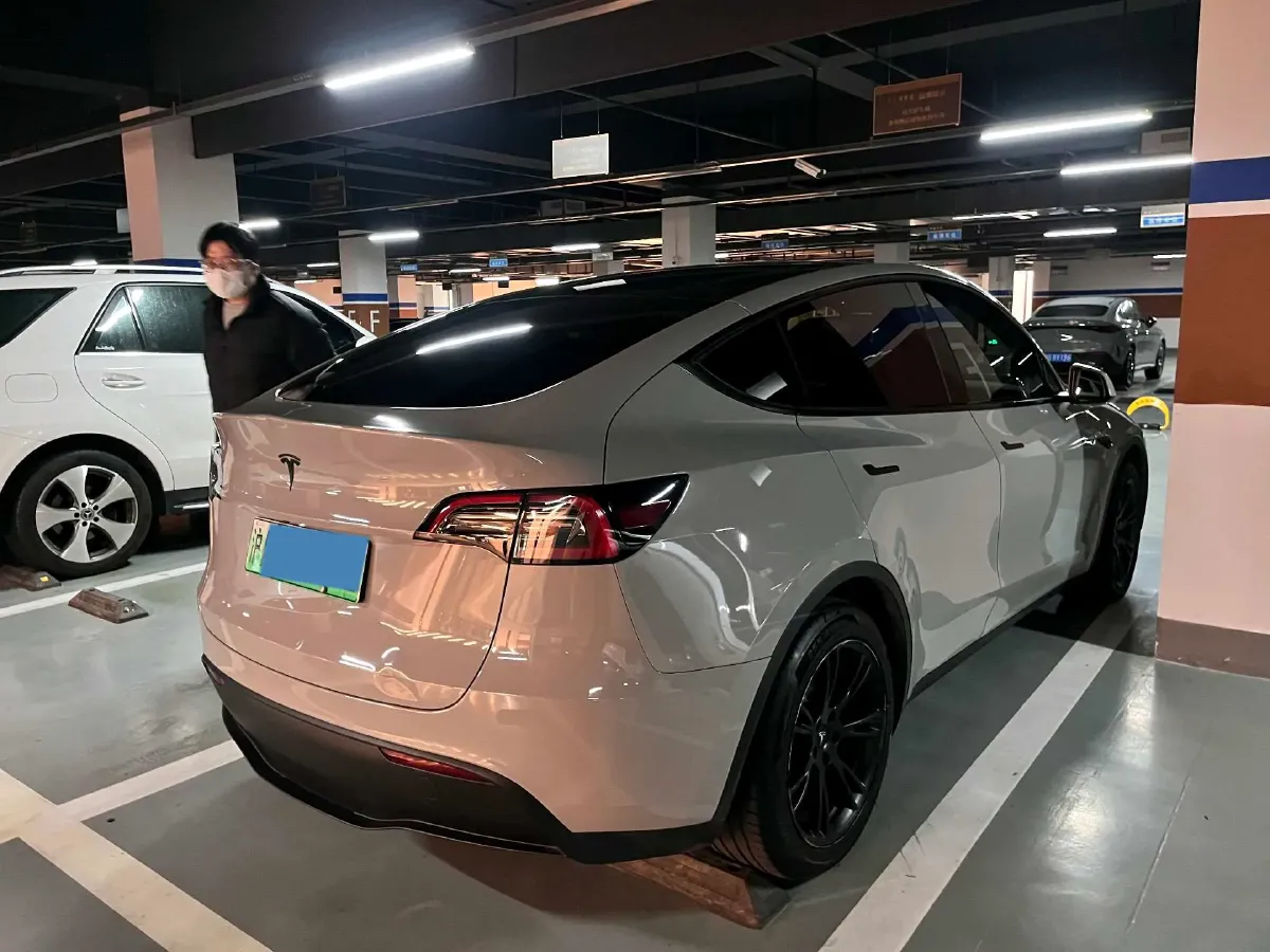 2022 Tesla Model Y BEV 60KWH,autocango,china used car exporter,china ev exporter,chinese used car exporter,chinese used ev exporter