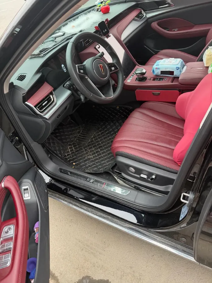 2025 HongQi H5 1.5T 169HP L4 1DHT Hybrid,autocango,china used car exporter,china ev exporter,chinese used car exporter,chinese used ev exporter