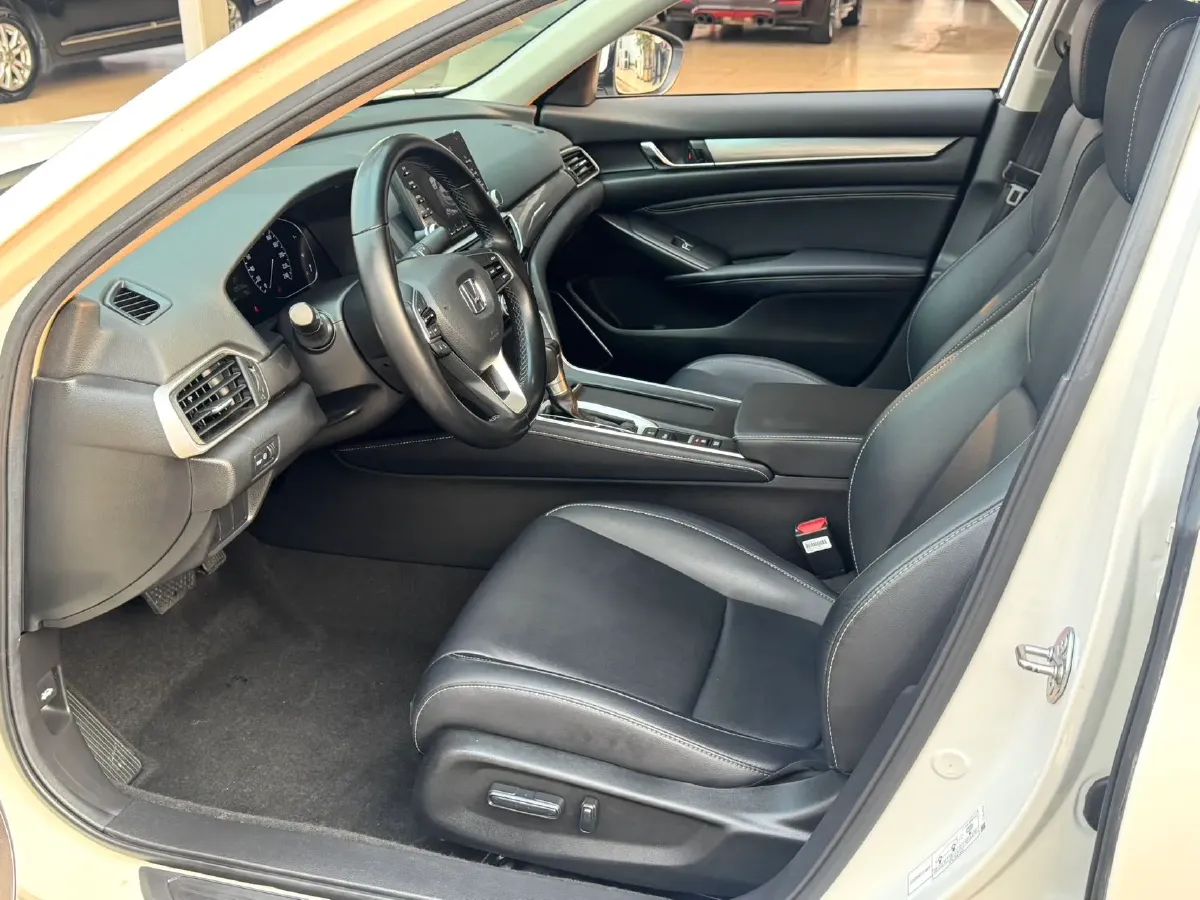 2019 Honda Inspire 1.5T 194HP L4 CVT,autocango,china used car exporter,china ev exporter,chinese used car exporter,chinese used ev exporter