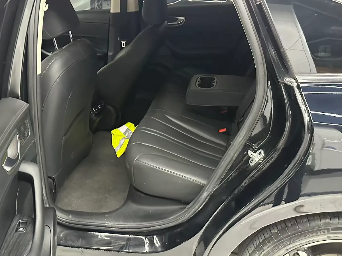 2023 Roewe D7 1.5L 112HP L4 1DHT PHEV 21.4KWH,autocango,china used car exporter,china ev exporter,chinese used car exporter,chinese used ev exporter