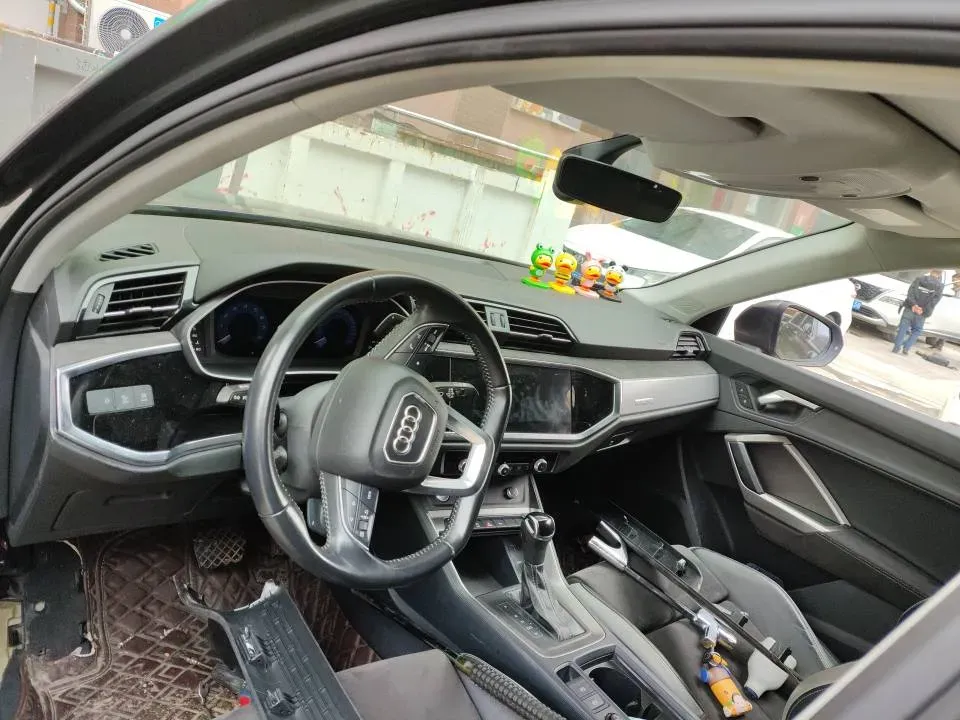 2020 Audi Q3 1.4T 150HP L4 7DCT,autocango,china used car exporter,china ev exporter,chinese used car exporter,chinese used ev exporter