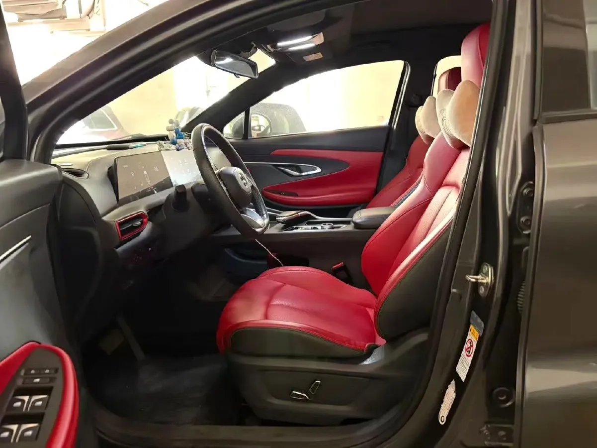 2020 ChangAn UNI-T 1.5T 180HP L4 7DCT,autocango,china used car exporter,china ev exporter,chinese used car exporter,chinese used ev exporter