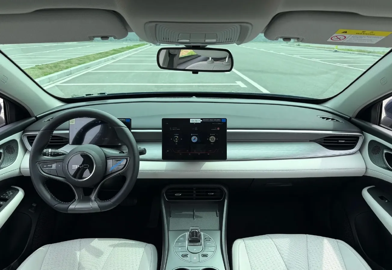 2025 BYD Seal05 DM-i 1.5L 101HP L4 E-CVT PHEV 15.87KWH,autocango,china used car exporter,china ev exporter,chinese used car exporter,chinese used ev exporter