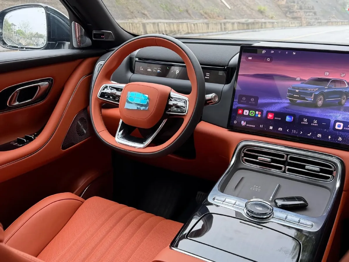 2025 Volkswagen Tiguan L 2.0T 220HP L4 7DCT,autocango,china used car exporter,china ev exporter,chinese used car exporter,chinese used ev exporter