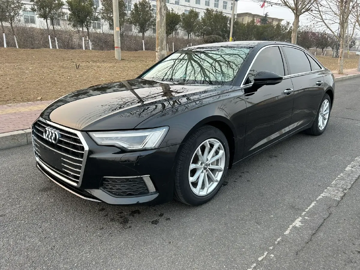 2020 Audi A6L 2.0T 190HP L4 7DCT,autocango,china used car exporter,china ev exporter,chinese used car exporter,chinese used ev exporter