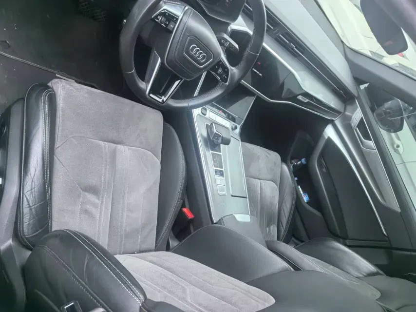 2023 Audi A6L 2.0T 190HP L4 7DCT,autocango,china used car exporter,china ev exporter,chinese used car exporter,chinese used ev exporter