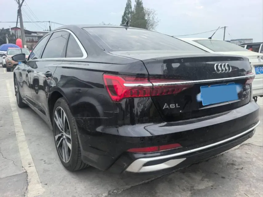 2023 Audi A6L 2.0T 190HP L4 7DCT,autocango,china used car exporter,china ev exporter,chinese used car exporter,chinese used ev exporter