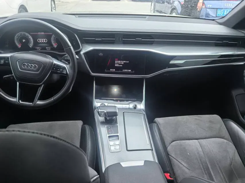2023 Audi A6L 2.0T 190HP L4 7DCT,autocango,china used car exporter,china ev exporter,chinese used car exporter,chinese used ev exporter
