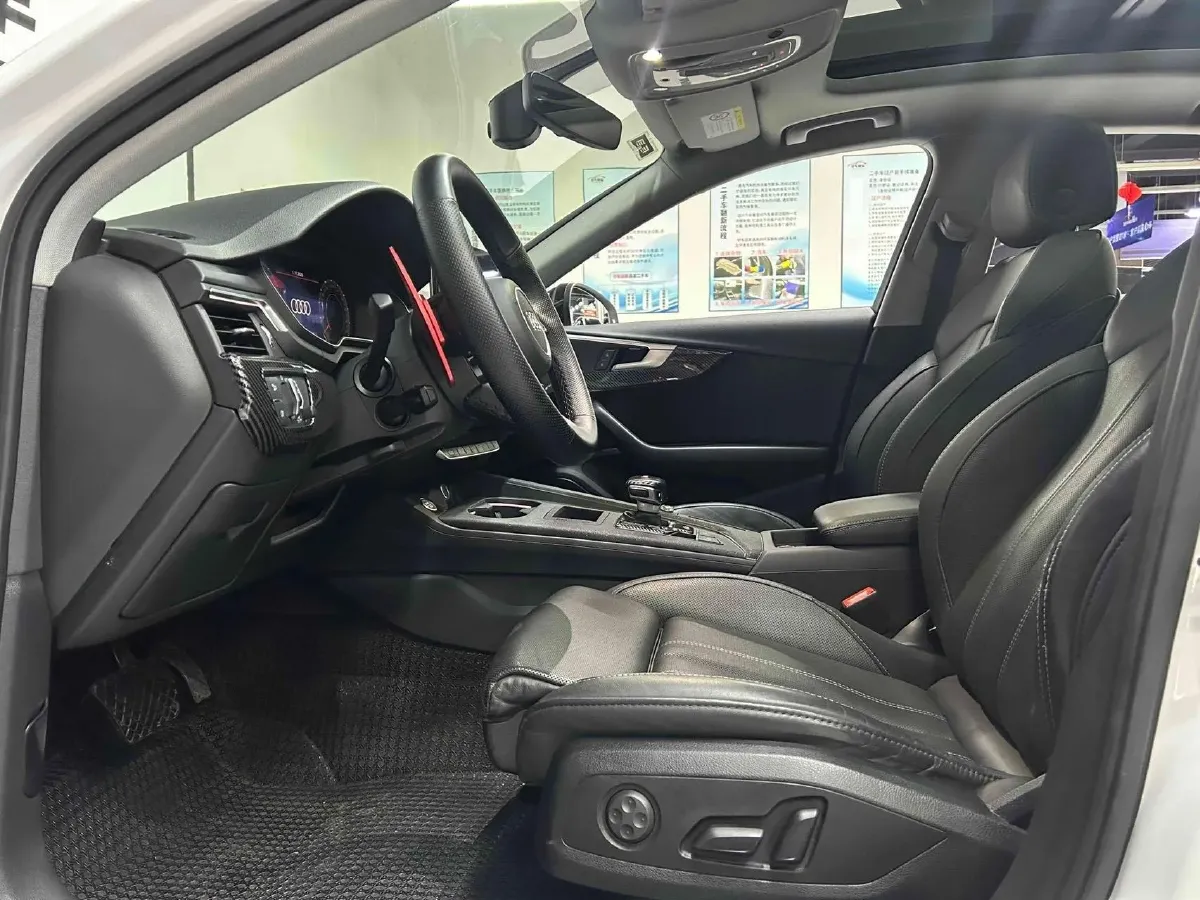 2020 Audi A4L 2.0T 190HP L4 7DCT,autocango,china used car exporter,china ev exporter,chinese used car exporter,chinese used ev exporter