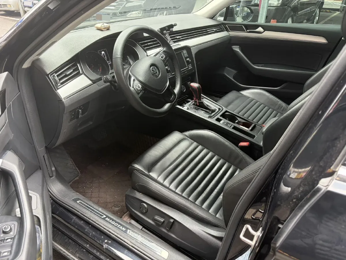 2019 Chevrolet Malibu XL 2.0T 241HP L4 9AT,autocango,china used car exporter,china ev exporter,chinese used car exporter,chinese used ev exporter