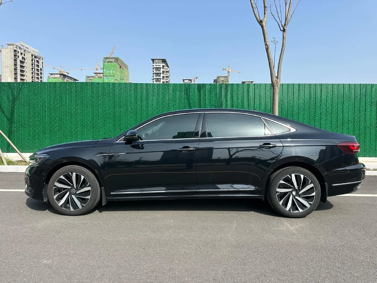2022 Xpeng P7 BEV 60.2KWH,autocango,china used car exporter,china ev exporter,chinese used car exporter,chinese used ev exporter
