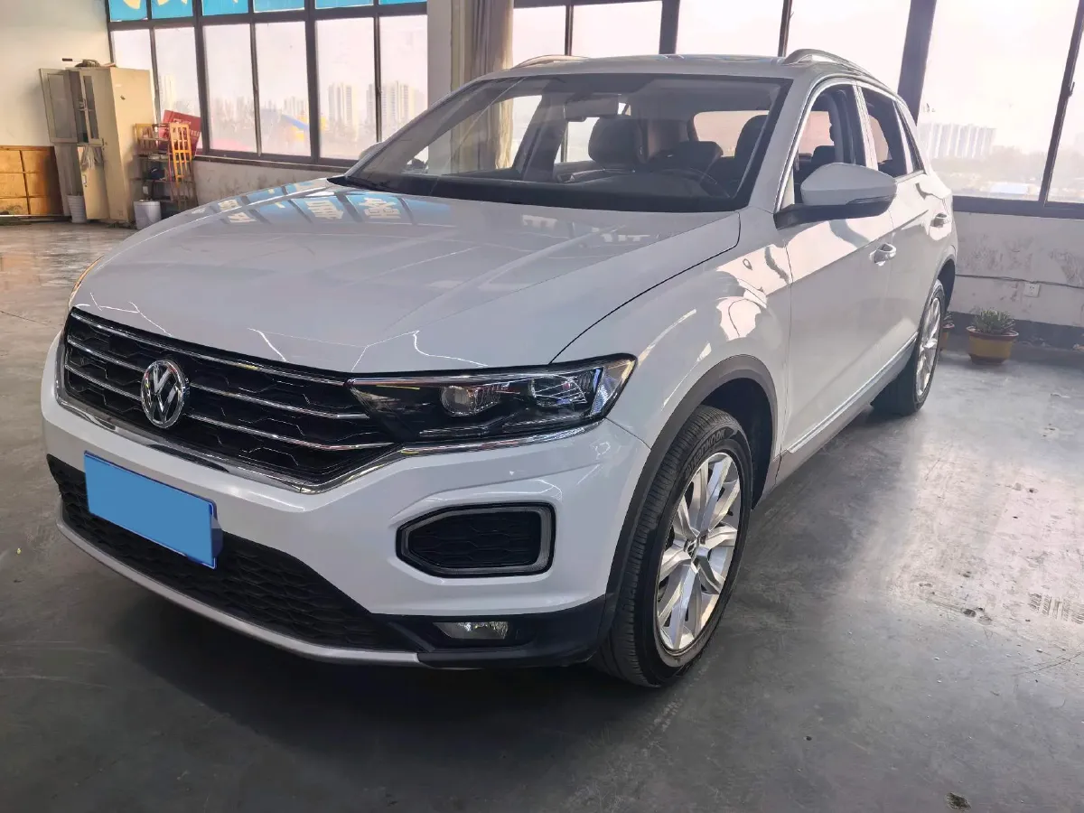 2022 Volkswagen T-Roc 1.4T 150HP L4 7DCT,autocango,china used car exporter,china ev exporter,chinese used car exporter,chinese used ev exporter