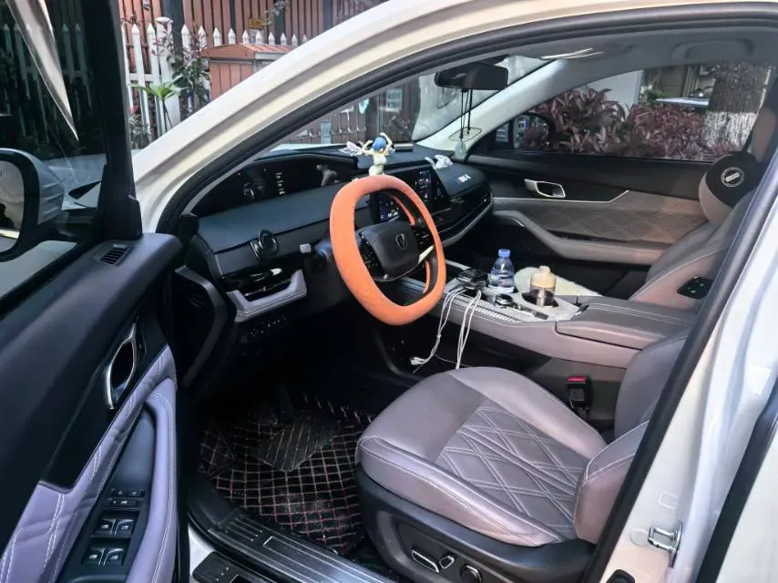 2023 ChangAn UNI-K iDD 1.5T 170HP L4 6TCT PHEV 28.39KWH,autocango,china used car exporter,china ev exporter,chinese used car exporter,chinese used ev exporter