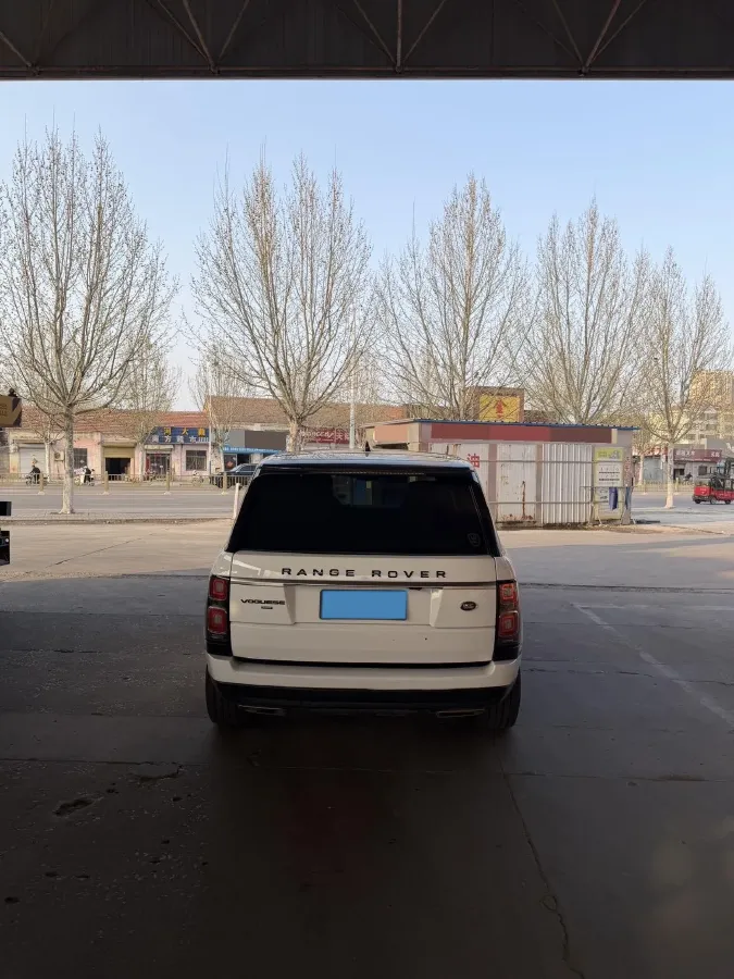 2020 Land Rover Range Rover 3.0T 400HP L6 8AT,autocango,china used car exporter,china ev exporter,chinese used car exporter,chinese used ev exporter