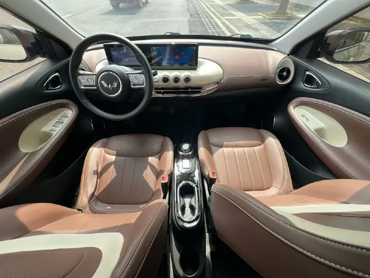 2023 WuLing BinGuo BEV 31.9KWH,autocango,china used car exporter,china ev exporter,chinese used car exporter,chinese used ev exporter