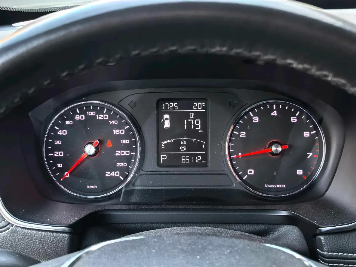 2018 Roewe RX5 1.5T 169HP L4 7DCT,autocango,china used car exporter,china ev exporter,chinese used car exporter,chinese used ev exporter