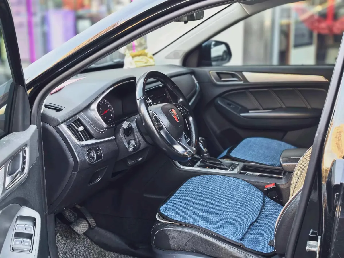 2018 Roewe RX5 1.5T 169HP L4 7DCT,autocango,china used car exporter,china ev exporter,chinese used car exporter,chinese used ev exporter