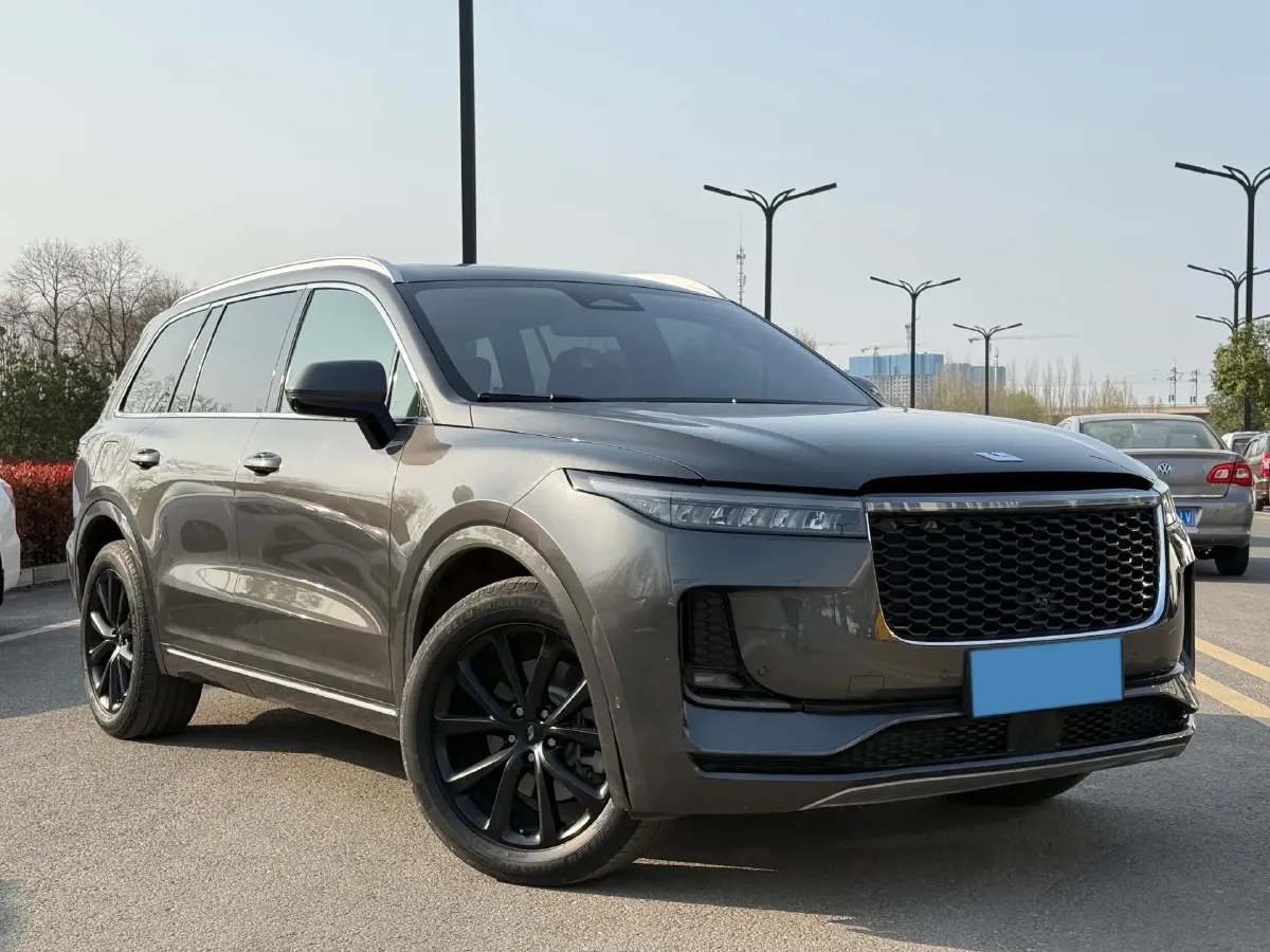 2021 Li ONE Range Extended 131HP REEV 40.5KWH,autocango,china used car exporter,china ev exporter,chinese used car exporter,chinese used ev exporter