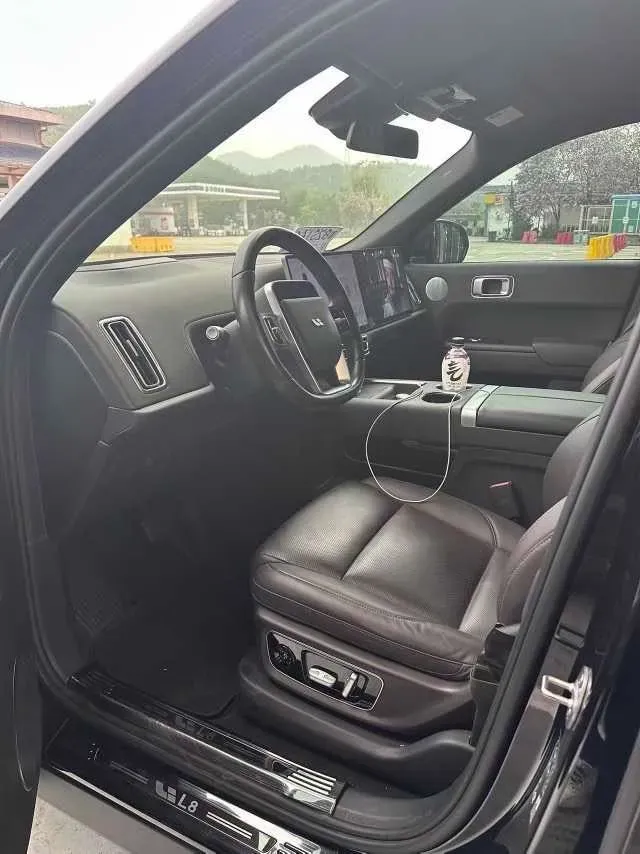 2023 Li L8 Range Extended 154HP REEV 40.9KWH,autocango,china used car exporter,china ev exporter,chinese used car exporter,chinese used ev exporter