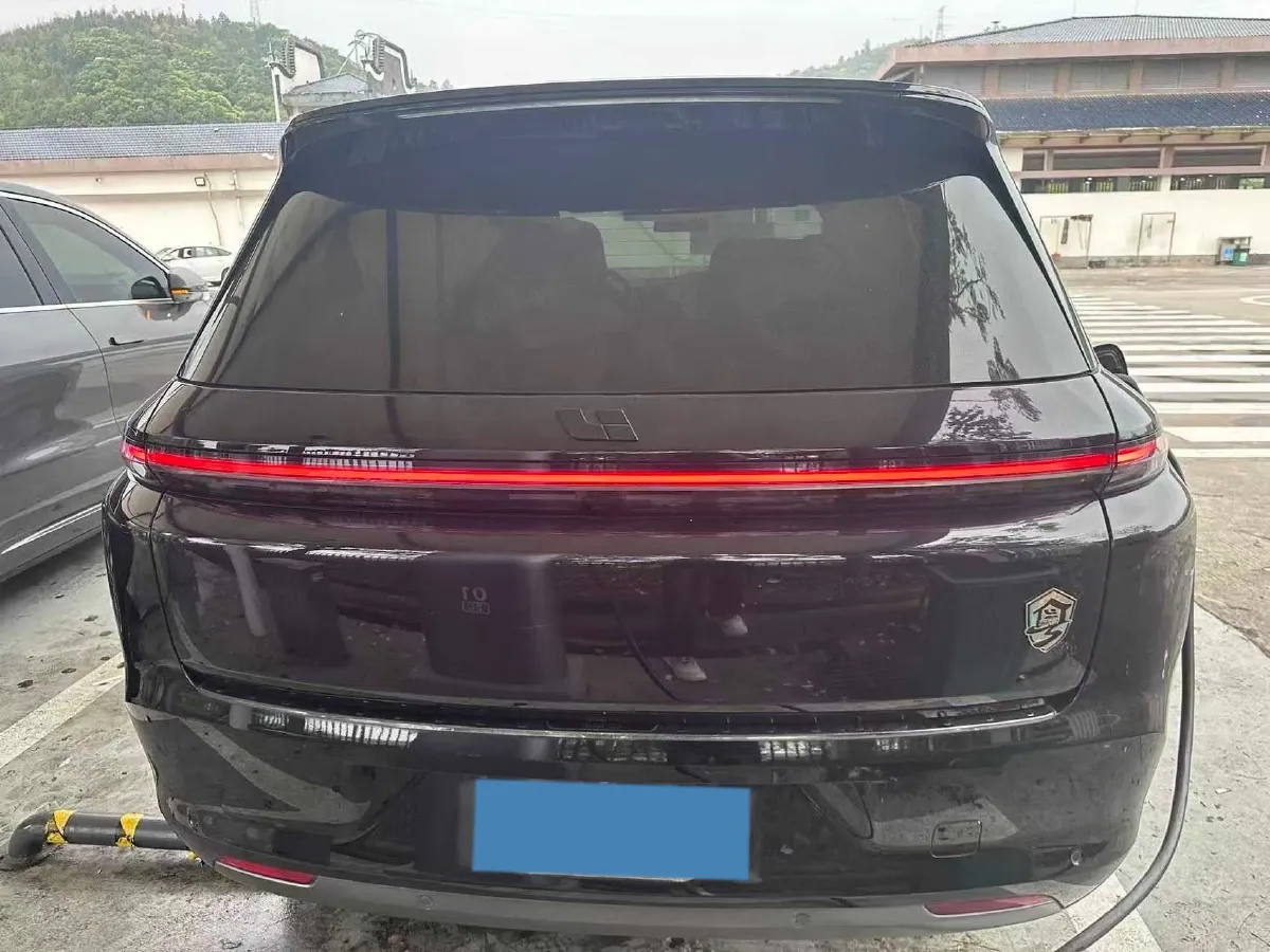 2023 Li L8 Range Extended 154HP REEV 40.9KWH,autocango,china used car exporter,china ev exporter,chinese used car exporter,chinese used ev exporter