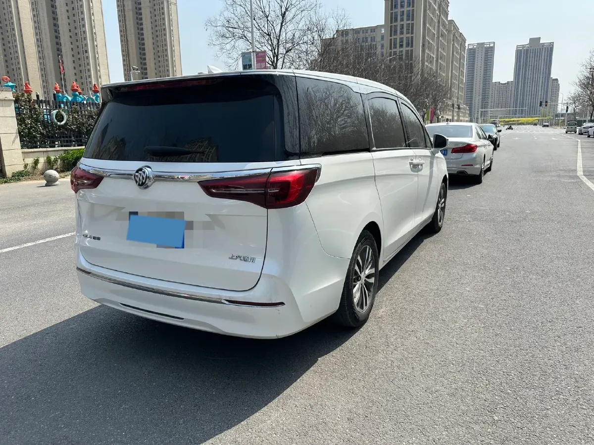 2023 Buick GL8 2.0T 237HP L4 9AT,autocango,china used car exporter,china ev exporter,chinese used car exporter,chinese used ev exporter