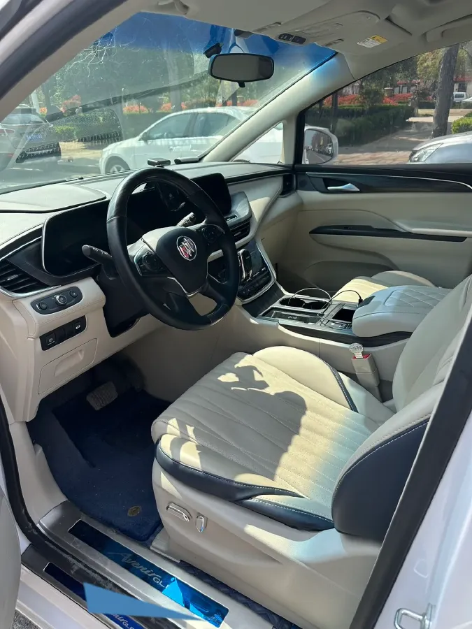 2023 Buick GL8 2.0T 237HP L4 9AT,autocango,china used car exporter,china ev exporter,chinese used car exporter,chinese used ev exporter