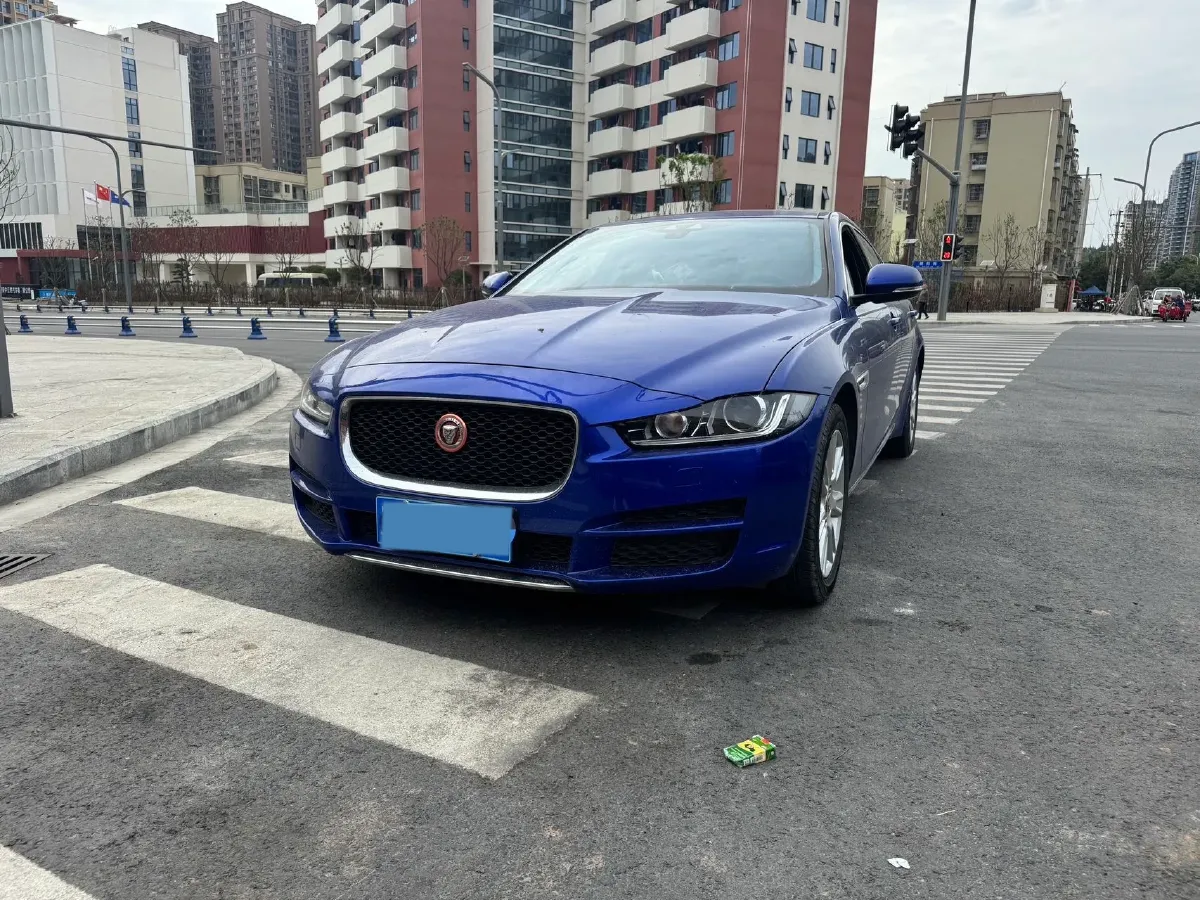 2019 Jeep Cherokee 2.0T 265HP L4 9AT,autocango,china used car exporter,china ev exporter,chinese used car exporter,chinese used ev exporter