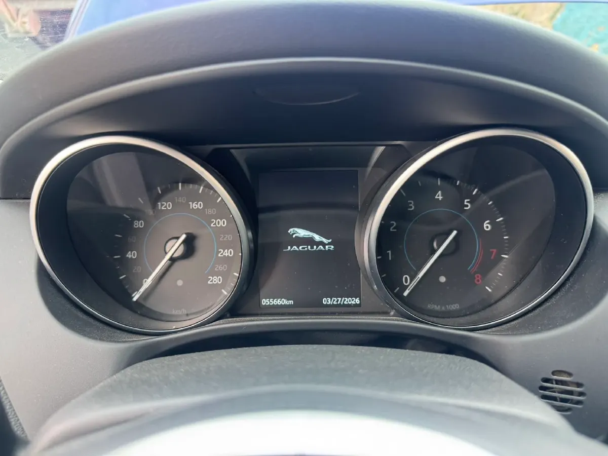 2019 Jeep Cherokee 2.0T 265HP L4 9AT,autocango,china used car exporter,china ev exporter,chinese used car exporter,chinese used ev exporter