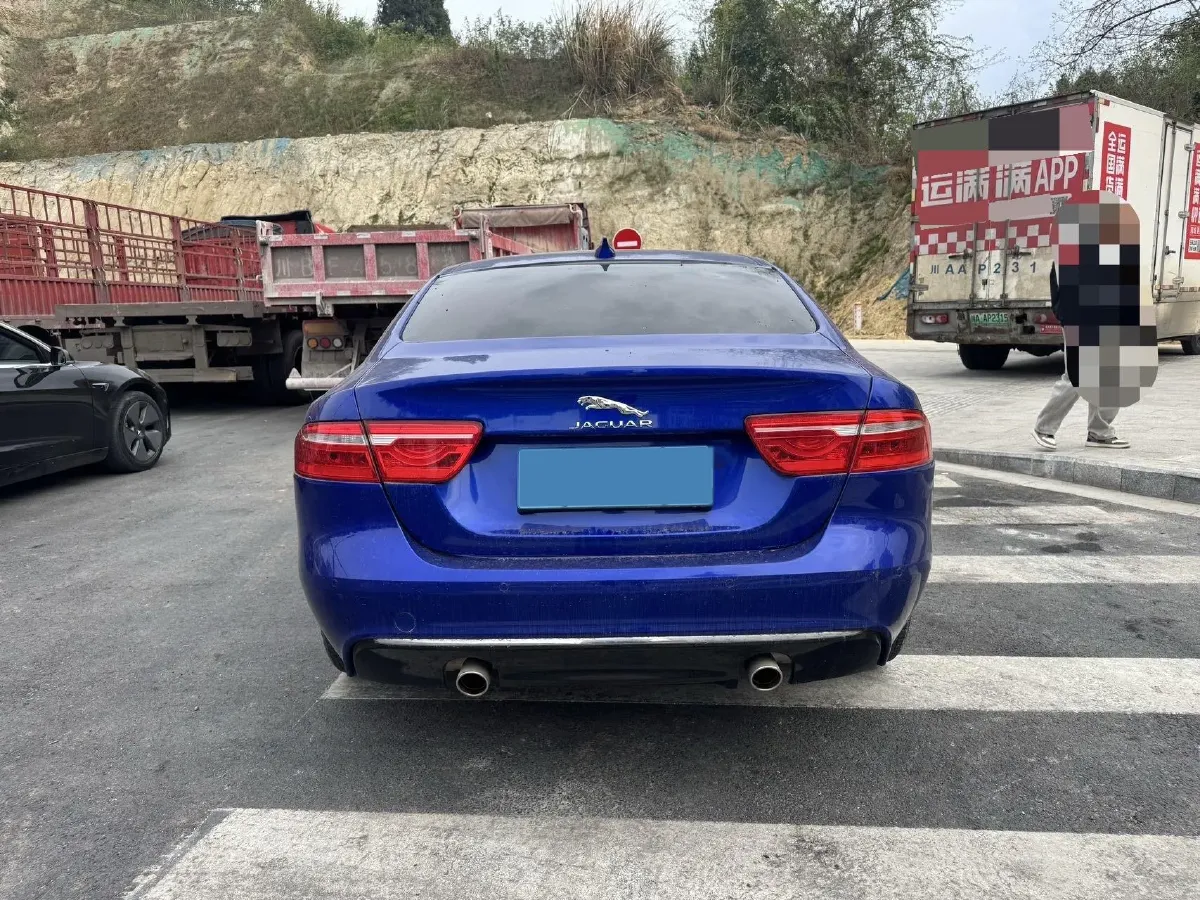 2019 Jeep Cherokee 2.0T 265HP L4 9AT,autocango,china used car exporter,china ev exporter,chinese used car exporter,chinese used ev exporter