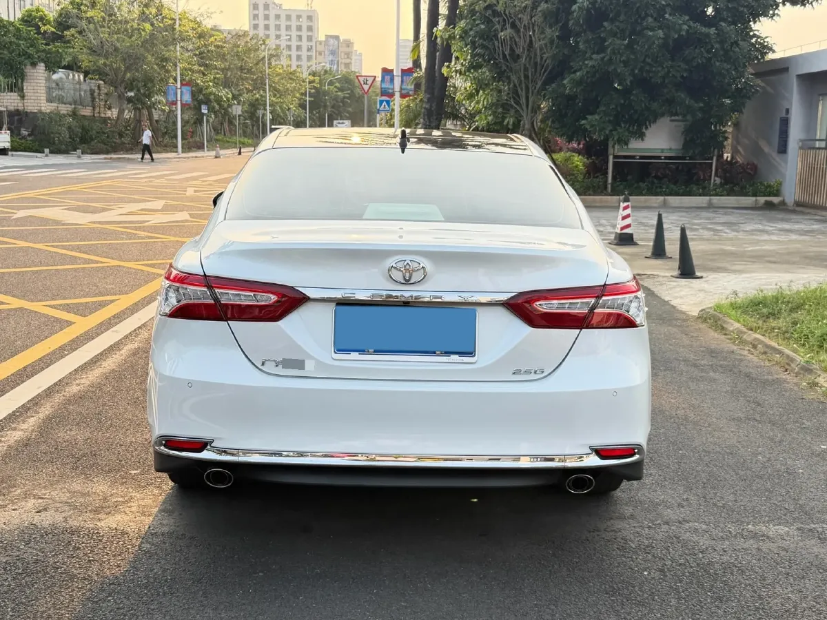 2023 Toyota Camry 2.5L 207HP L4 8AT,autocango,china used car exporter,china ev exporter,chinese used car exporter,chinese used ev exporter