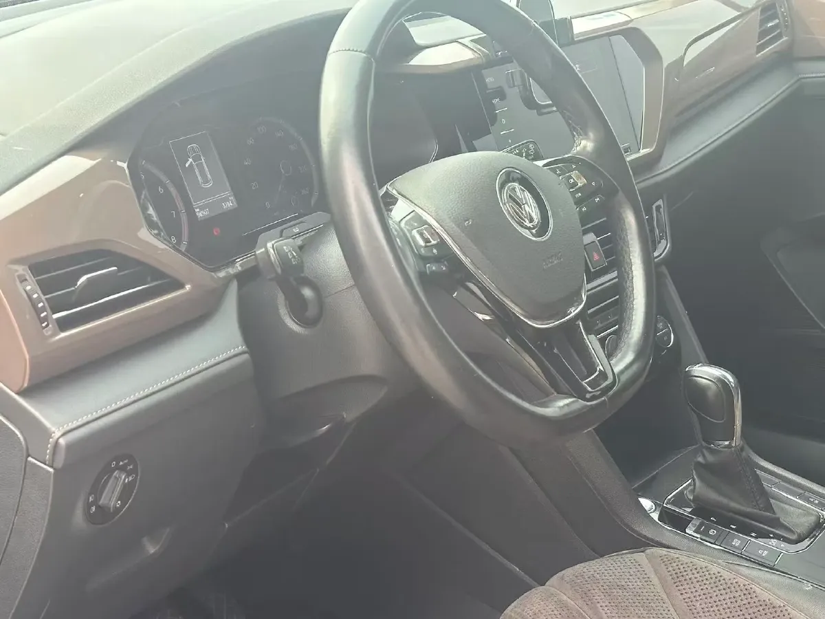 2020 Volkswagen Tharu 1.4T 150HP L4 7DCT,autocango,china used car exporter,china ev exporter,chinese used car exporter,chinese used ev exporter