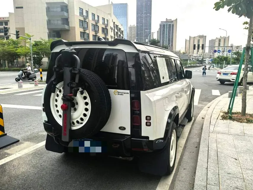 2023 Land Rover Defender 3.0T 400HP L6 8AT,autocango,china used car exporter,china ev exporter,chinese used car exporter,chinese used ev exporter