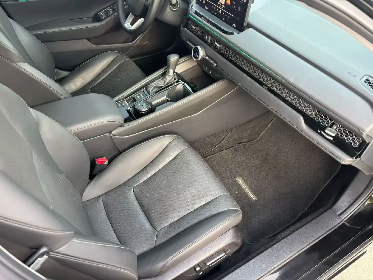 2023 Kia Sportage 2.0L 150HP L4 6AT Hybrid,autocango,china used car exporter,china ev exporter,chinese used car exporter,chinese used ev exporter