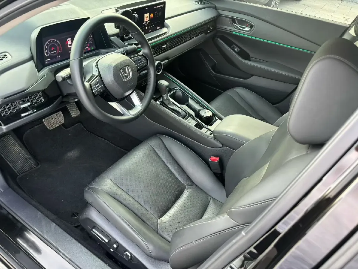 2023 Kia Sportage 2.0L 150HP L4 6AT Hybrid,autocango,china used car exporter,china ev exporter,chinese used car exporter,chinese used ev exporter