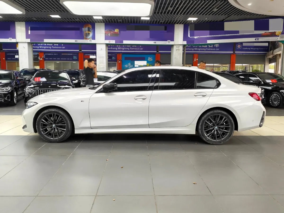 2024 BMW 3 Series 2.0T 245HP L4 8AT,autocango,china used car exporter,china ev exporter,chinese used car exporter,chinese used ev exporter