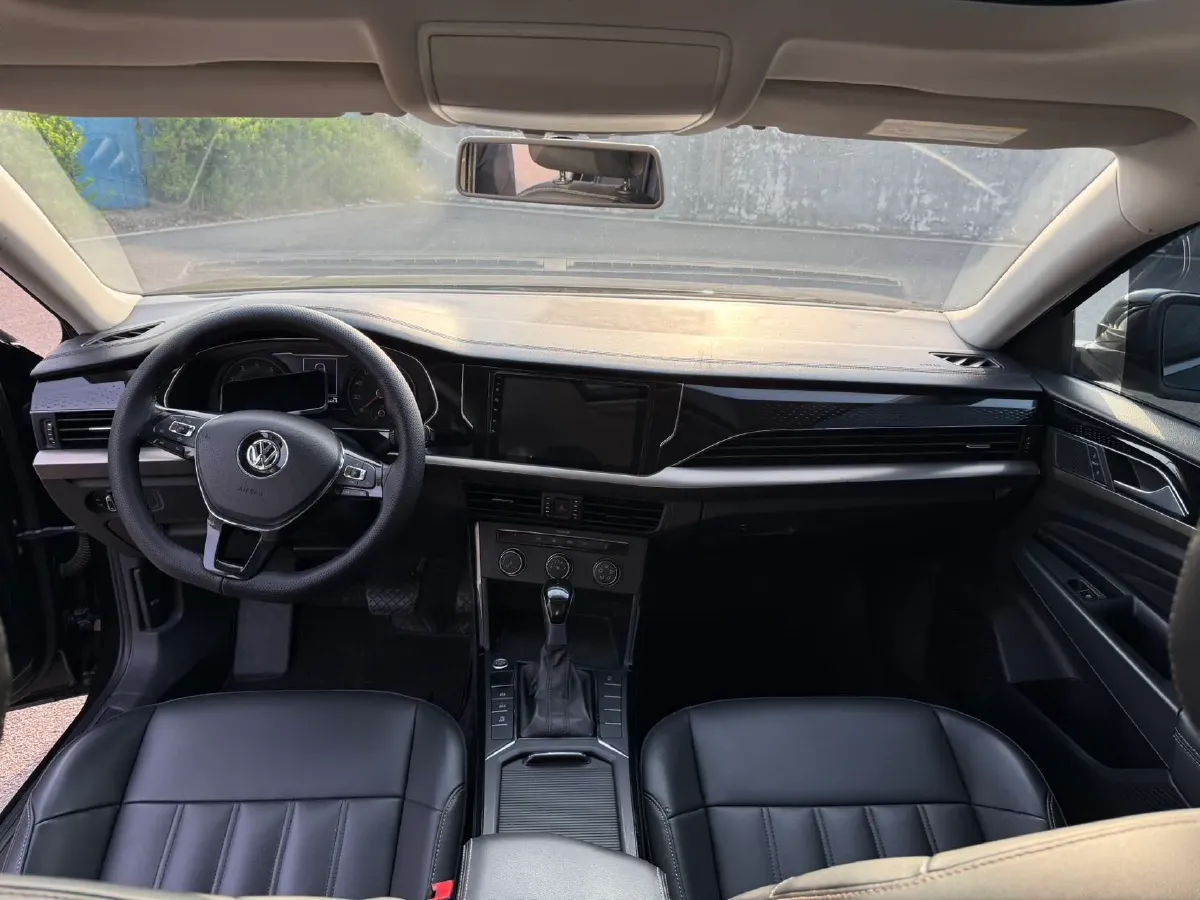 2019 Chevrolet Equinox 1.5T 180HP L4 6AT,autocango,china used car exporter,china ev exporter,chinese used car exporter,chinese used ev exporter