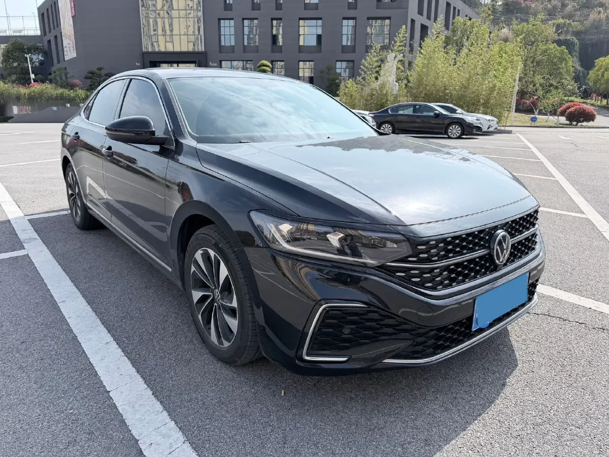 2023 Volkswagen Passat 2.0T 186HP L4 7DCT,autocango,china used car exporter,china ev exporter,chinese used car exporter,chinese used ev exporter