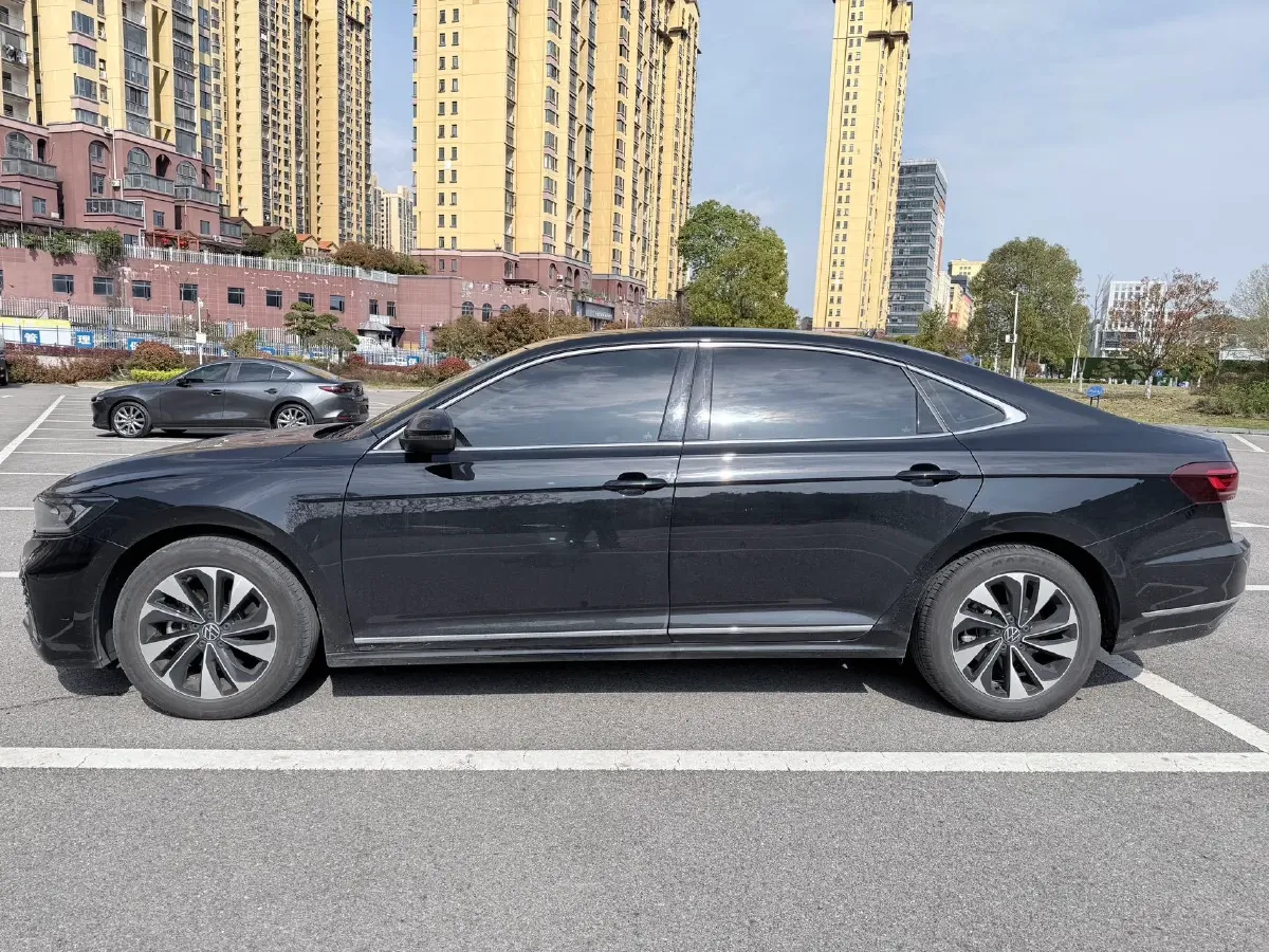 2023 Volkswagen Passat 2.0T 186HP L4 7DCT,autocango,china used car exporter,china ev exporter,chinese used car exporter,chinese used ev exporter