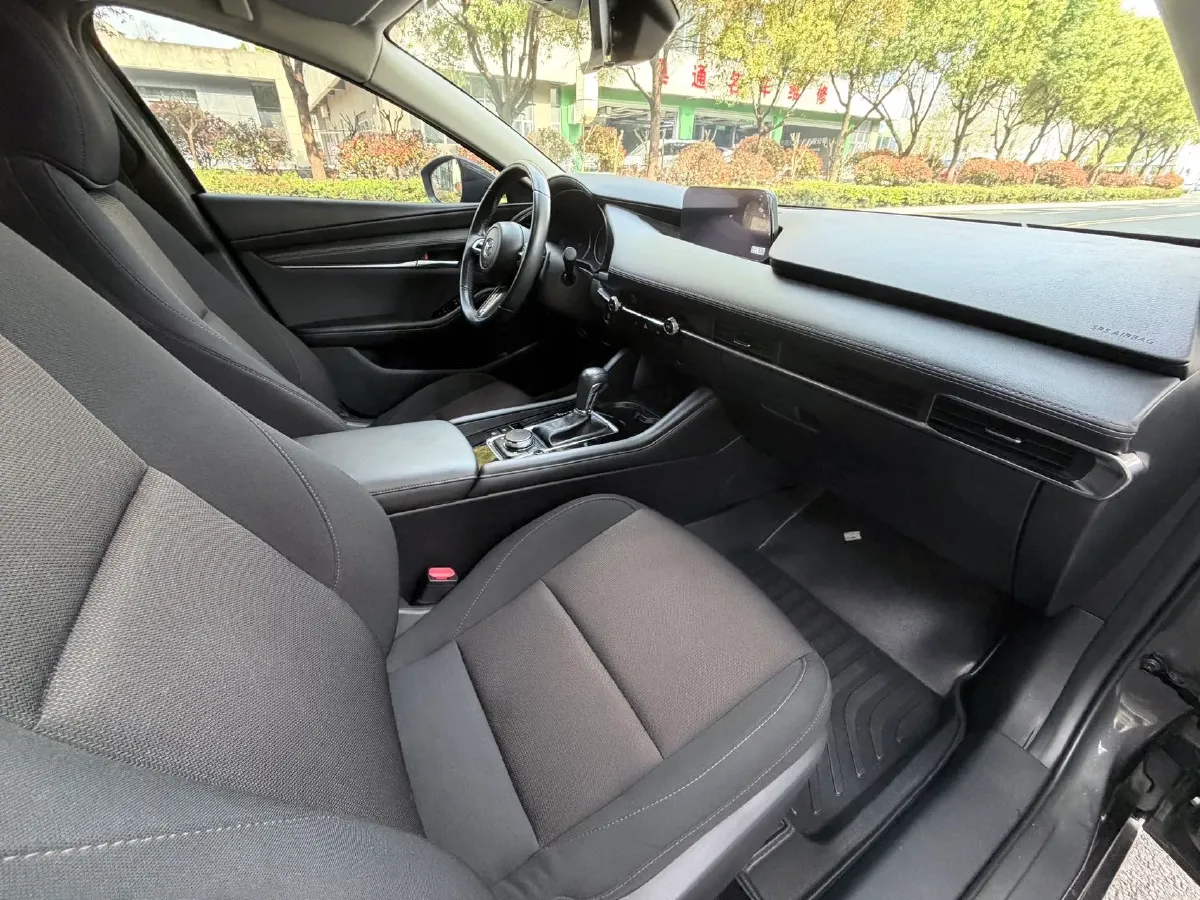 2023 Volkswagen Passat 2.0T 186HP L4 7DCT,autocango,china used car exporter,china ev exporter,chinese used car exporter,chinese used ev exporter