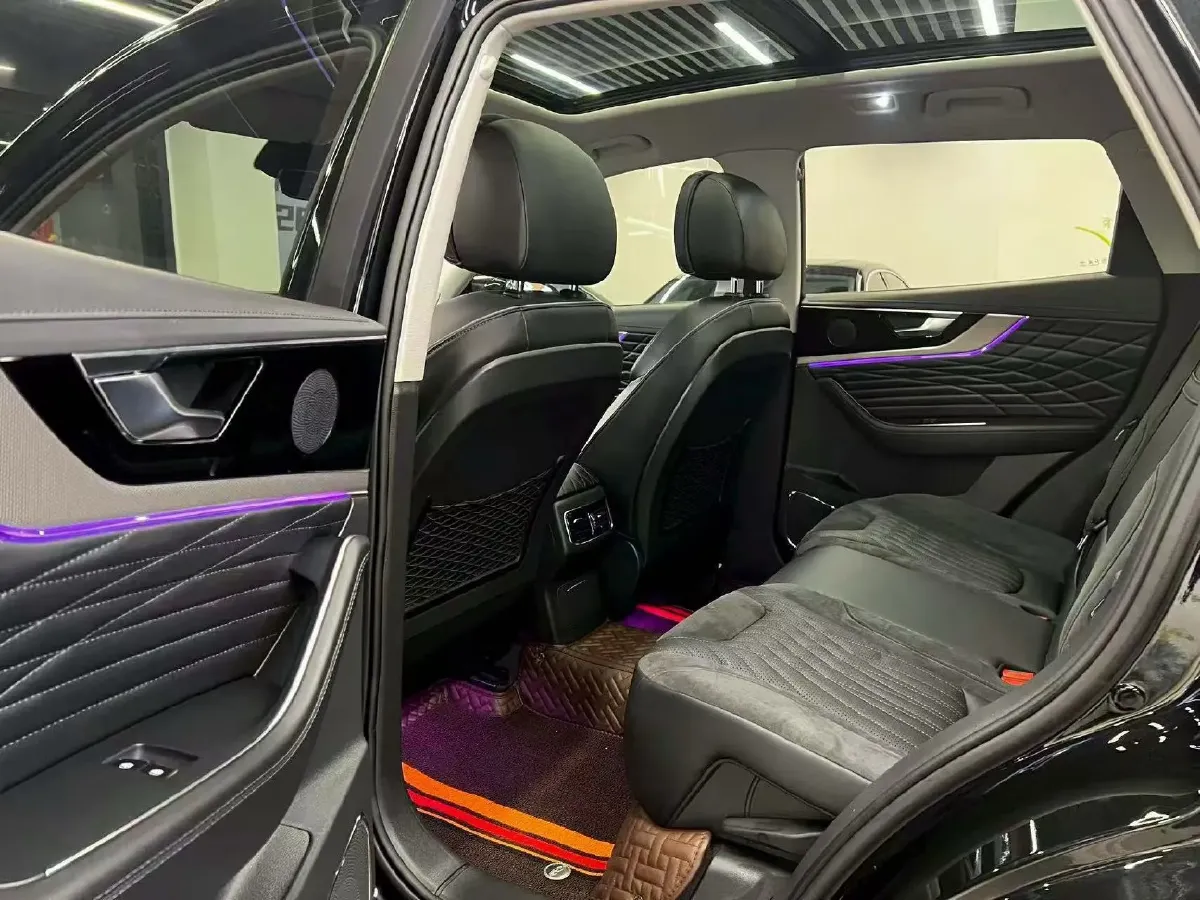 2022 HongQi HS5 2.0T 224HP L4 6AT,autocango,china used car exporter,china ev exporter,chinese used car exporter,chinese used ev exporter