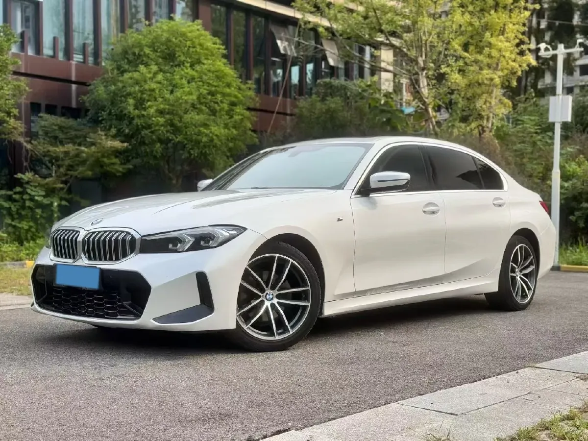 2023 BMW 3 Series 2.0T 156HP L4 8AT,autocango,china used car exporter,china ev exporter,chinese used car exporter,chinese used ev exporter