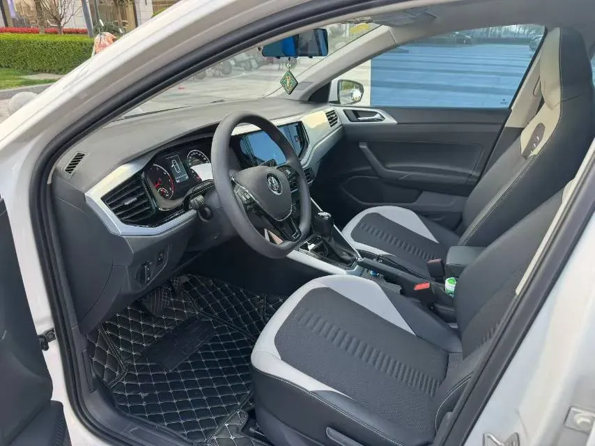 2019 Volkswagen Polo 1.5L 113HP L4 6AT,autocango,china used car exporter,china ev exporter,chinese used car exporter,chinese used ev exporter
