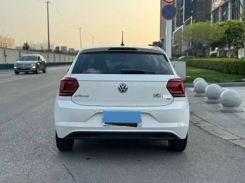 2019 Volkswagen Polo 1.5L 113HP L4 6AT,autocango,china used car exporter,china ev exporter,chinese used car exporter,chinese used ev exporter