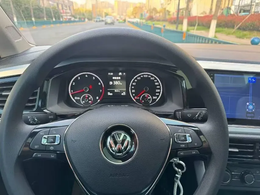 2019 Volkswagen Polo 1.5L 113HP L4 6AT,autocango,china used car exporter,china ev exporter,chinese used car exporter,chinese used ev exporter